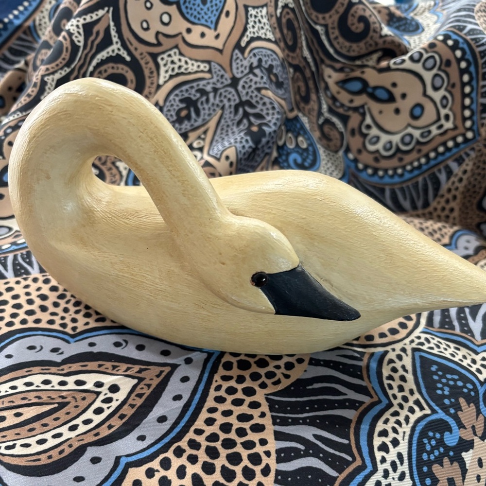 Wood Swan figure - signed